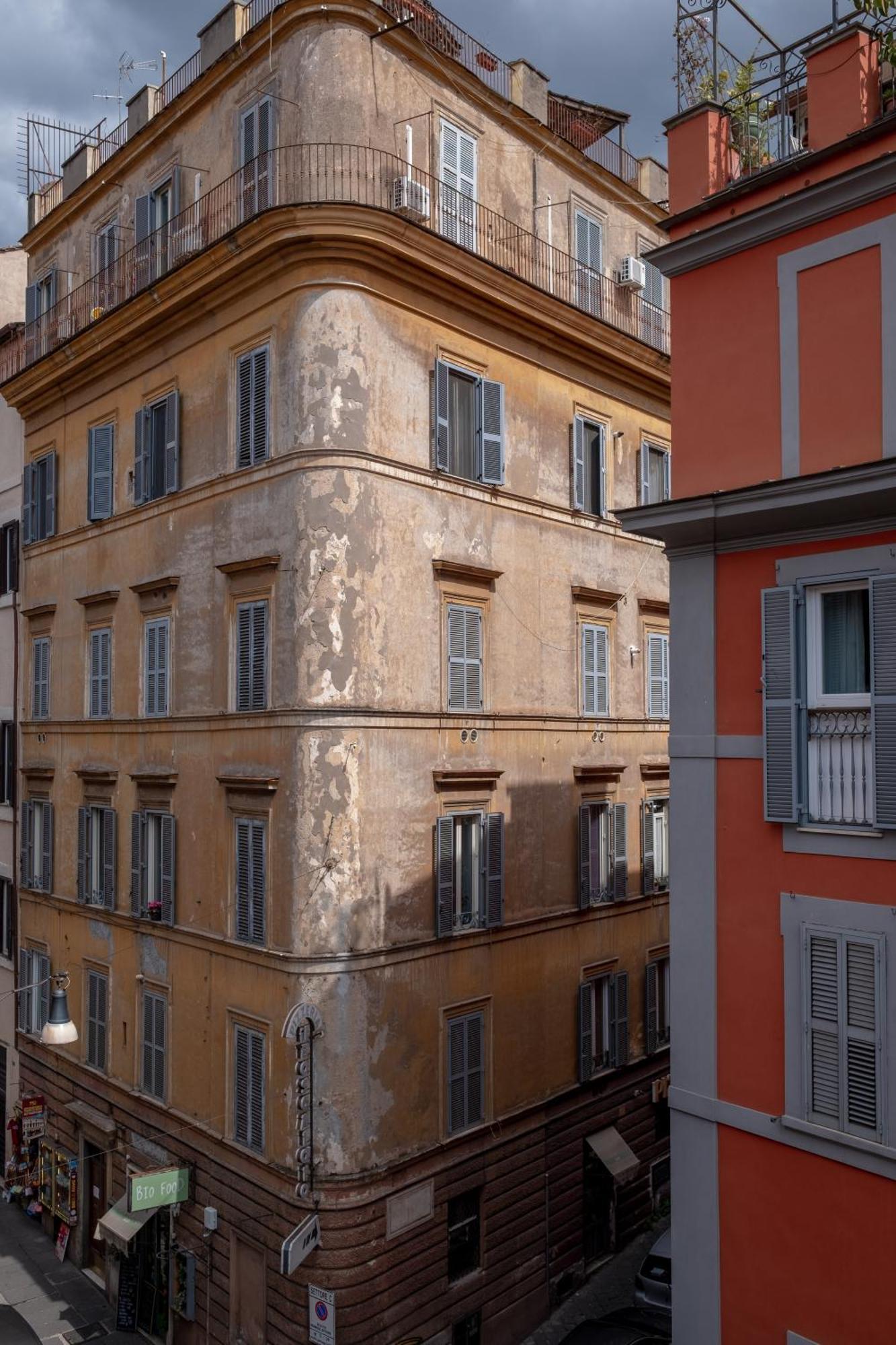Via Francesco Crispi Private * Rom